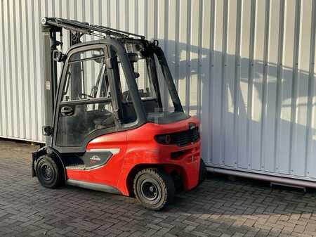 Dízel targoncák 2020  Linde H25D BR1202 (3)