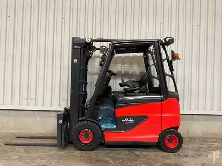 Eléctrico - 4 rodas 2018  Linde E25H/600 BR387 (1)