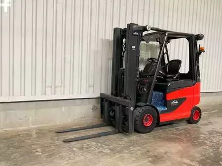 Eléctrico - 4 rodas 2018  Linde E25H/600 BR387 (2)