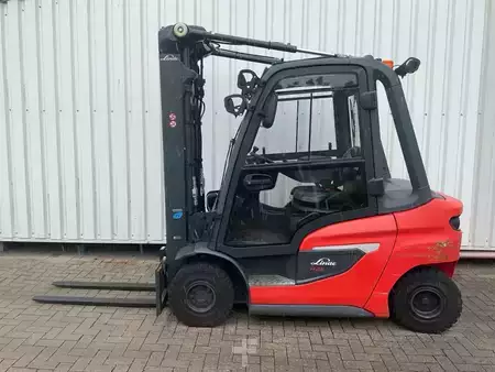 Diesel gaffeltruck 2022  Linde H25D-01 BR1202 (1)