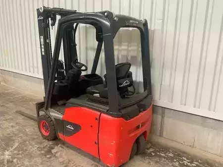 Elektro tříkolové VZV 2025  Linde E15-02 BR386 (3)