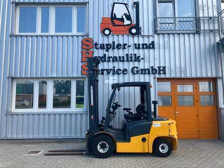 Diesel heftrucks 2015  Jungheinrich DFG 430 (1)