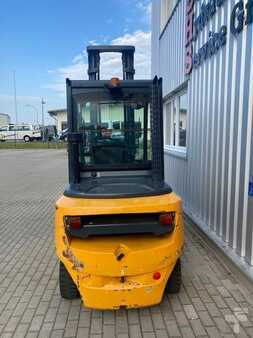 Empilhador diesel 2015  Jungheinrich DFG 430 (3)