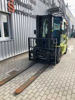 Carrello elevatore diesel 2022  Clark C50SD (2)