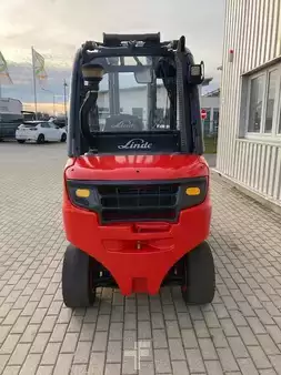 Chariots élévateurs diesel 2016 Linde H35D-02 (3)