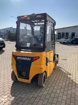 Chariots électriques à 4 roues 2018 Hyundai 30BH-9 (4)