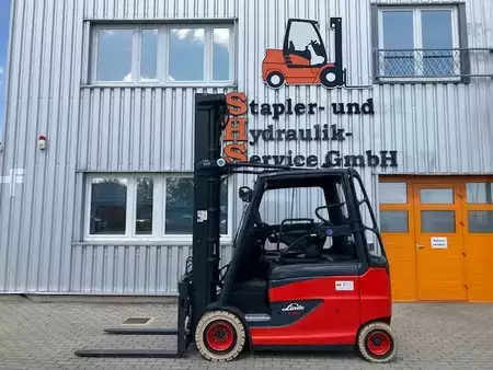 Chariots électriques à 4 roues 2020 Linde E30HL-01/600 (1)