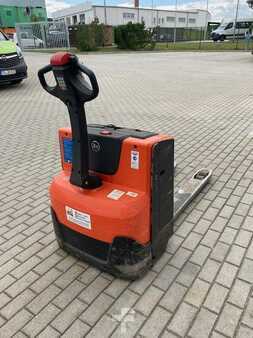 Elektrische palletwagens 2010 BT LWE160 (4)