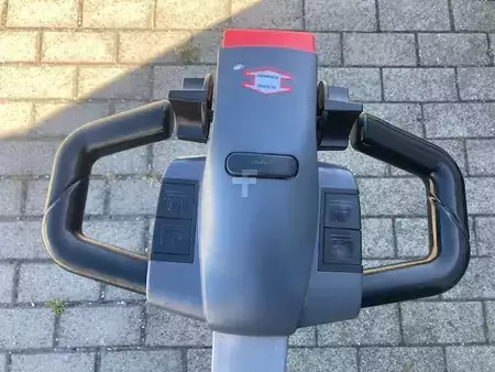 Electric Pallet Trucks 2017  Jungheinrich EPM113W (5)