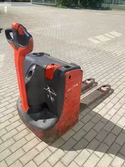 Electric Pallet Trucks 2012  Linde T18 (4)