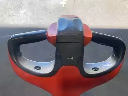 Electric Pallet Trucks 2012  Linde T18 (6)