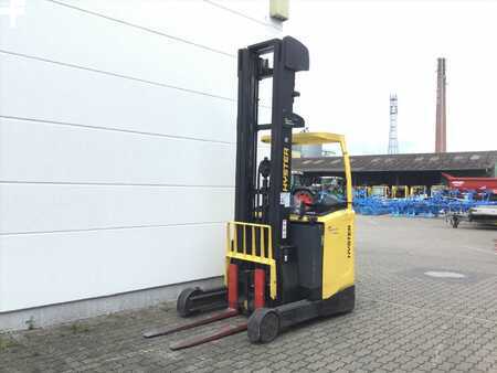 Chariot à mât rétractable 2014  Hyster R 1.6 (1)