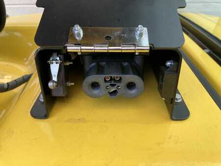 Electric - 4 wheels 2023  Hyster J 3.5 XN (8)