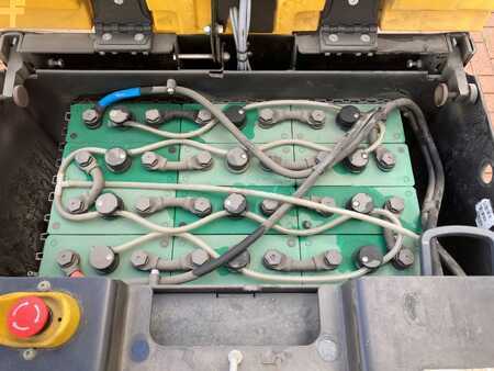 Horizontální vychystávací vozík 2014  Yale MO 25 (5)