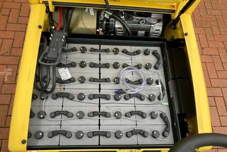 Eléctrica de 4 ruedas 2024  Hyster J 1.8 XN MWB (7)