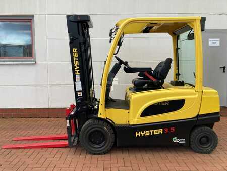 Electric - 4 wheels 2024  Hyster J 3.5 XN (1)