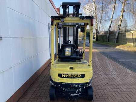 Elektromos 4 kerekű 2021  Hyster J 2.0 XN LWB (4)
