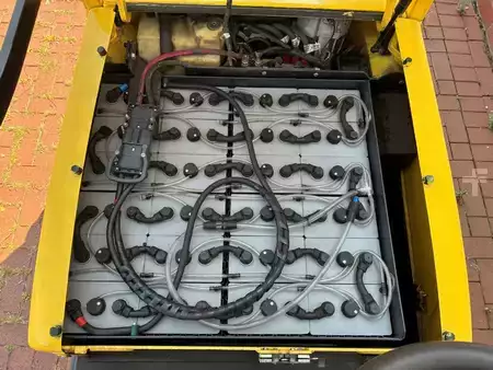Elektromos 3 kerekű 2016  Hyster J 2.0 XNT LWB (6)