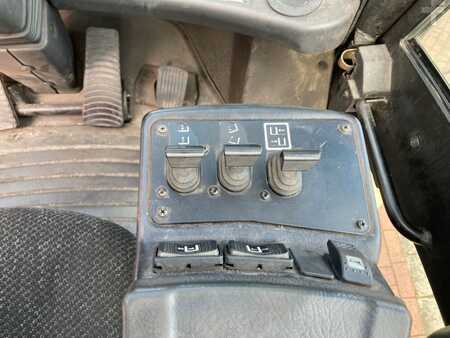 Diesel Forklifts 2015  Hyster H10XM-6 (7)