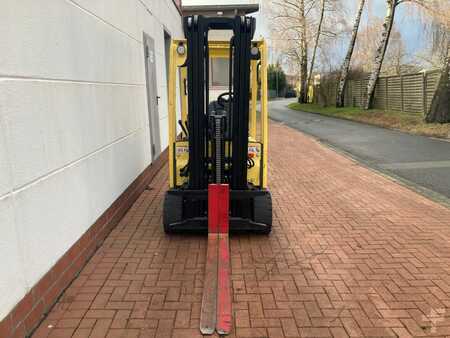 Elektro tříkolové VZV 2021  Hyster J 2.0 XNT LWB (2)