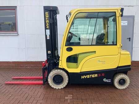 Electric - 4 wheels 2023  Hyster J 3.5 XN (1)