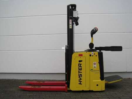 Stacker pedestre 2019 Hyster S 1.5S (1)