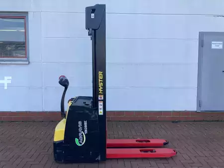 Ruční vysokozdvižný vozík 2024  Hyster S 2.0EL (3)