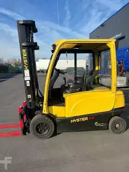 El truck - 4 hjulet 2011  Hyster J 3.0 XN (1)