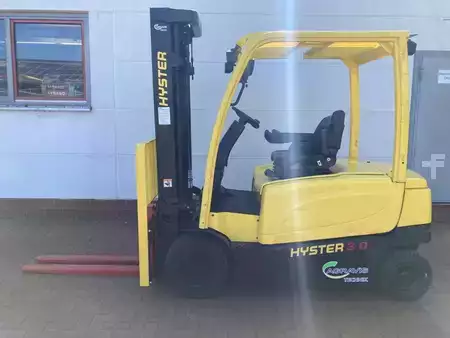 Eléctrica de 4 ruedas 2017  Hyster J 3.0 XN (1)