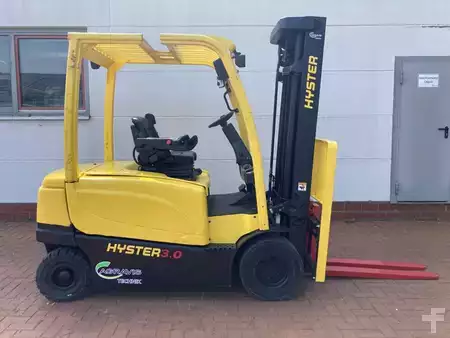 Eléctrica de 4 ruedas 2017  Hyster J 3.0 XN (3)
