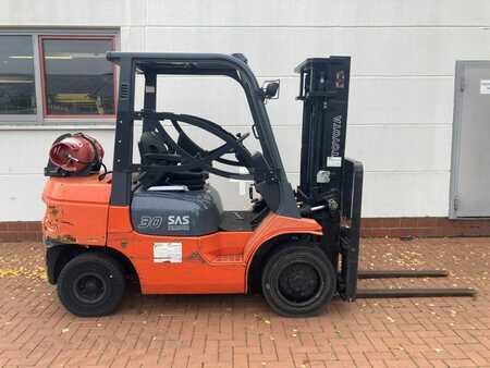 LPG VZV 2005  Toyota 02-7FGF30 (3)