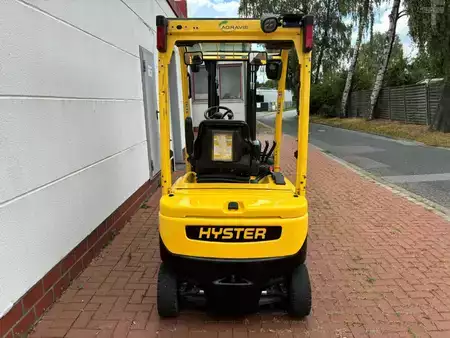 Elektromos 4 kerekű 2019  Hyster J 2.0 XN LWB (4)