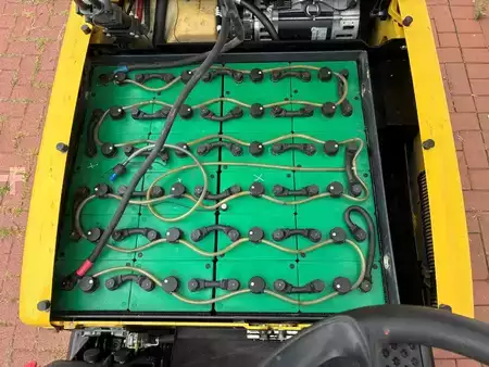 Elektromos 4 kerekű 2019  Hyster J 2.0 XN LWB (6)