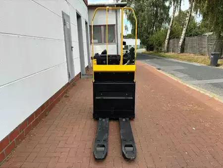 Pallestabler med sæde 2016  Hyster RP 2.0N (2)