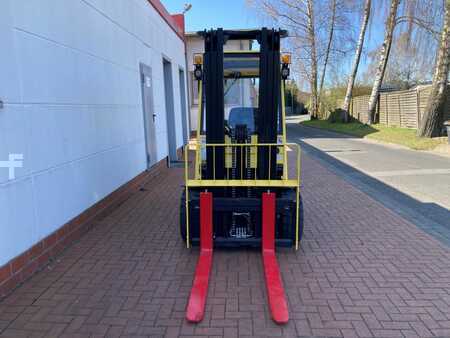 Elektromos 4 kerekű 2024  Hyster J 3.5 UTL (2)