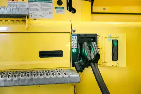 Elektro 4 Rad  Hyster J 12 XD6 (8)