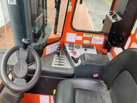 Empilhador Quatro caminhos 2012  Combilift C4000 E (5)