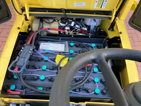 Eléctrica de 3 ruedas 2026  Hyster J 1.5 XNT SWB (7)