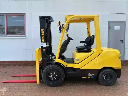 Elektromos 4 kerekű 2025  Hyster J 3.5 XTLG (1)