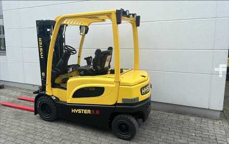 Elektro čtyřkolový VZV 2023  Hyster J 3.0 XN (2)