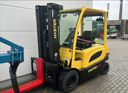 Elektro čtyřkolový VZV 2023  Hyster J 3.0 XN (2)