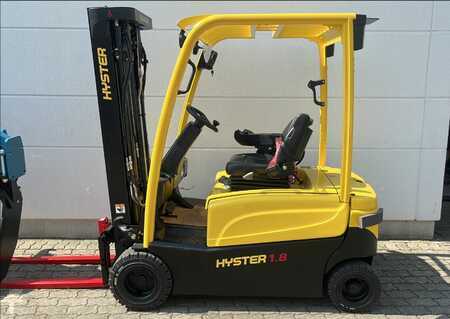 Chariot 4 roues électrique 2024  Hyster J 1.8 XN 2 WB (1)