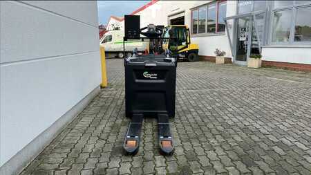 Nízkozdvižný vozík 2023  Hyster P 2.0 S (2)