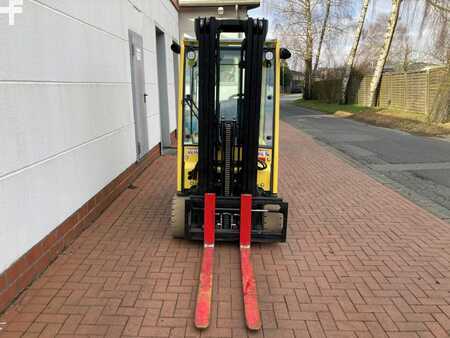 Eléctrico - 3 rodas 2023 Hyster J 2.0 XNT LWB (2)