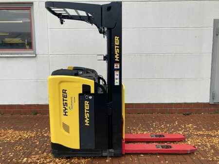 Transpaleta conductor sentado 2021  Hyster RS 1.6 IL (3)