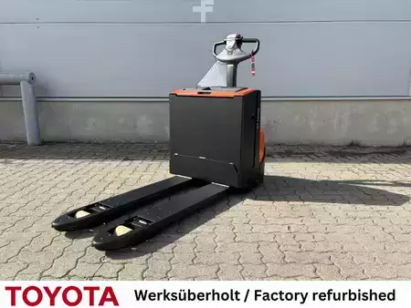 Lavtløftende truck 2018  Toyota LWE 200 / Akku 100% (1)