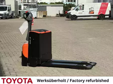 Lavtløftende truck 2018  Toyota LWE 200 / Akku 100% (3)