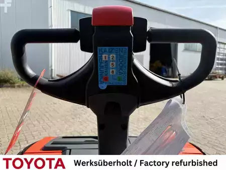 Lavtløftende truck 2018  Toyota LWE 200 / Akku 100% (4)