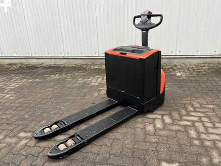 Niederhubwagen 2016  Toyota LWE 200 (1)