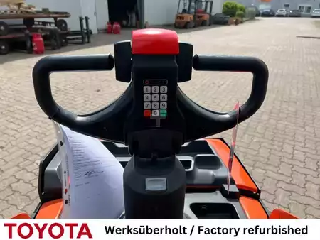 Porta-paletes elétrico 2018  Toyota LPE 250 / Akku überh.! (6)